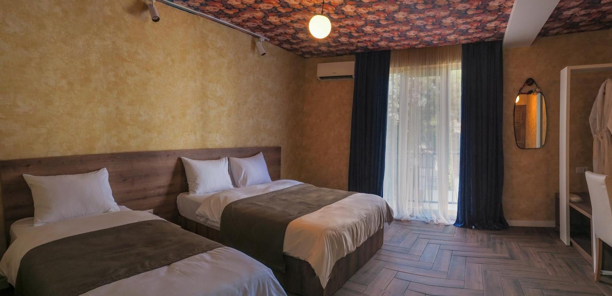 Hotel Hills In Old Tbiliszi Kültér fotó
